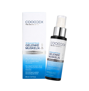 [Translate to English:] COOODEX® Serum für Muskeln und Gelenke mit Aktivsauerstoff, 80 ml, Sprühflasche mit Faltschachtel; dermatologisch getestet, hergestellt in Deutschland.